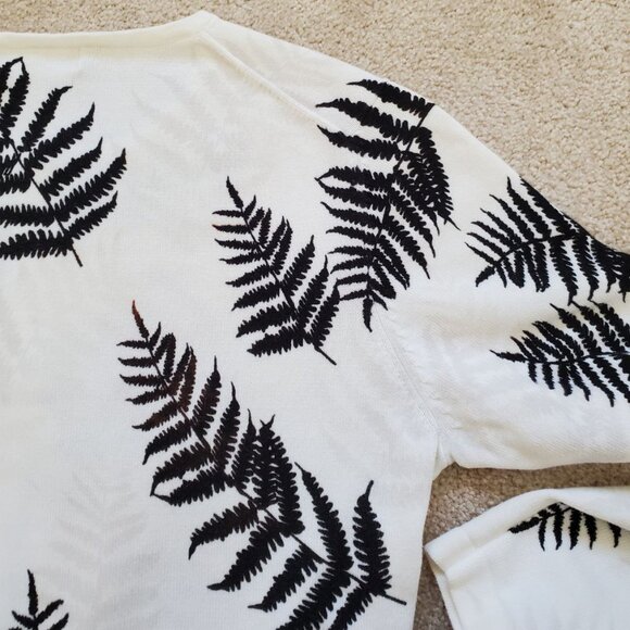 Kate Hill White Cardigan with Black Fern Leaves Imprints. Size S - Picture 6 of 13